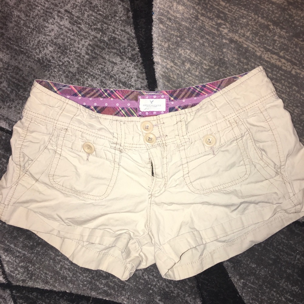 American Eagle khaki shorts